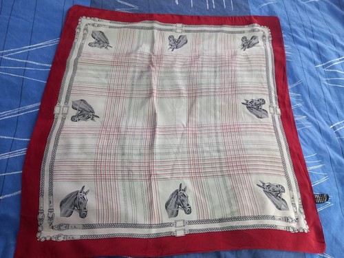Beau foulard carré pure - beau, en